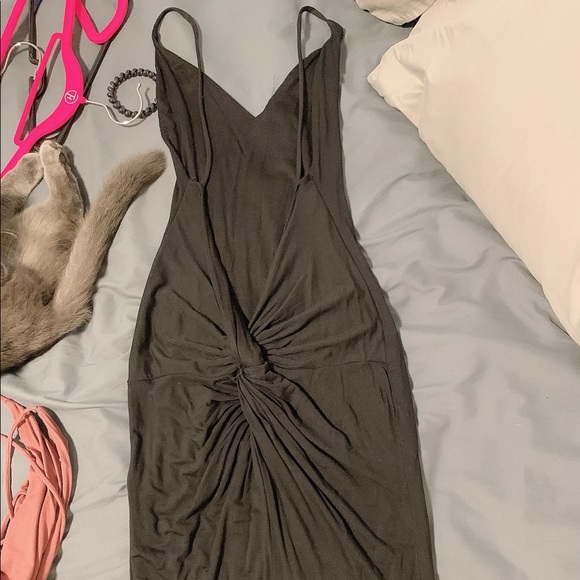 Dresses from M Boutique (new 100%) and F21 (90%) - Picture 4 of 6